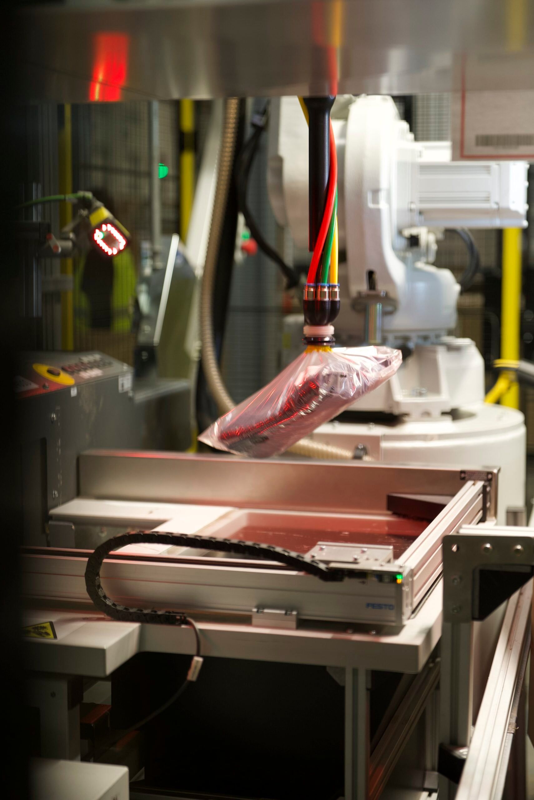 Zalando,nomagic,robot picking,robot picking at zalando,nomagic robots