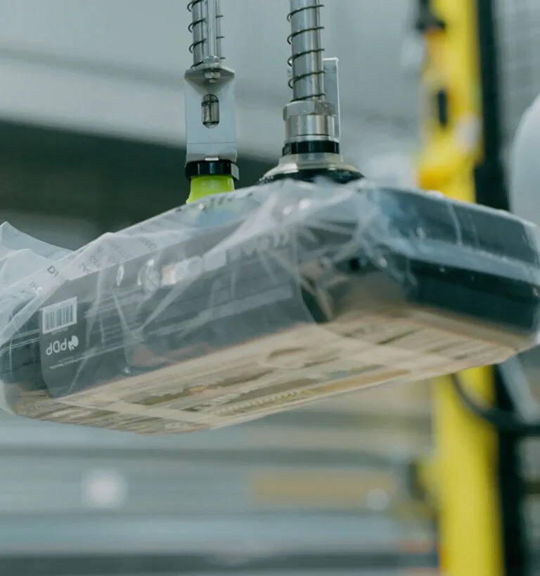 Gros plan sur un robot de cueillette Nomagic