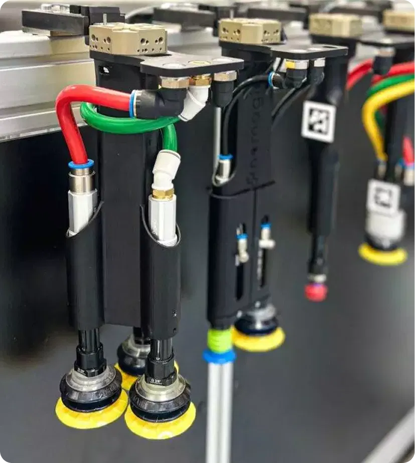 Chwytaki i zmieniacze narzędzi