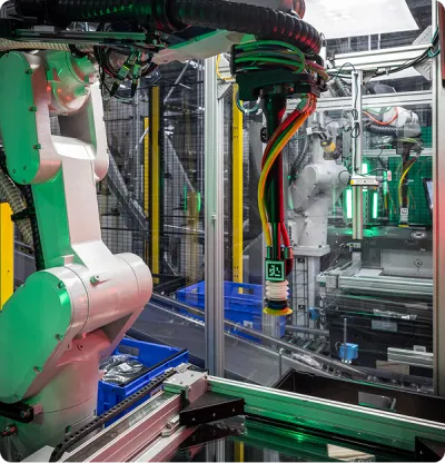 Nomagic robots at Arvato